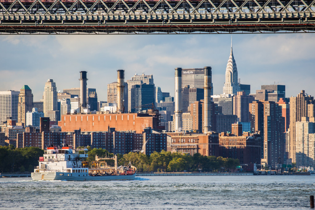 Manhattan Skyline with MetLife Tower from Williamsburg